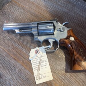 Smith & Wesson. 66-2.      357mag